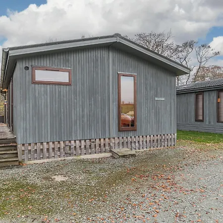 Family Friendly, Lovely Lakeland Lodge With Private Parking And A Patio Hawkshead Exterior photo