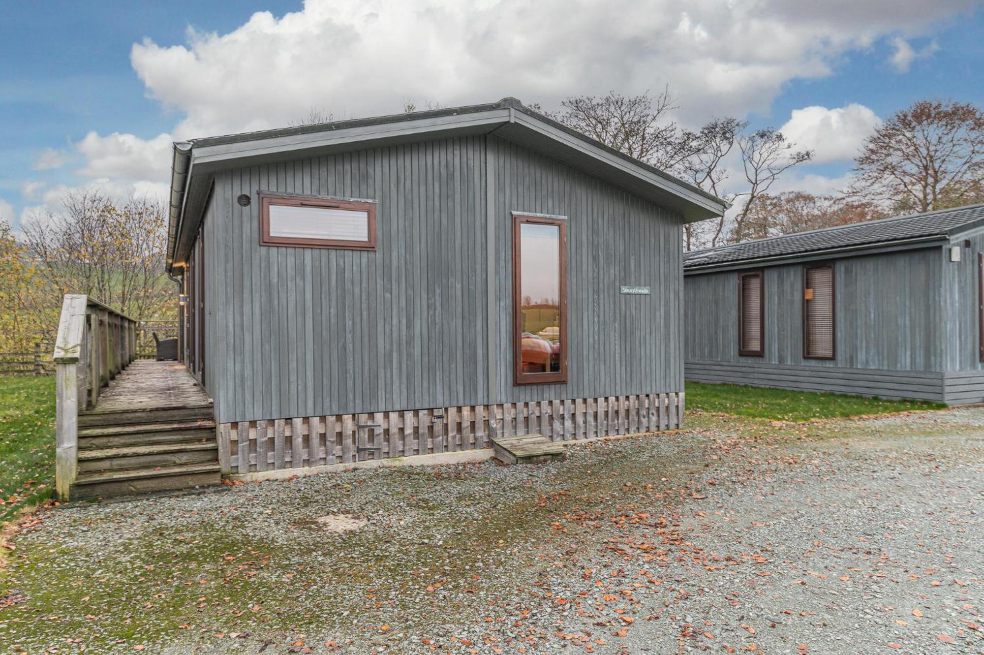 Family Friendly, Lovely Lakeland With Private Parking And A Patio Hawkshead